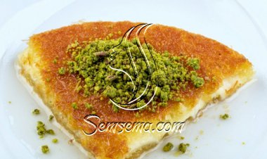 كنافة بالجبن العكاوي