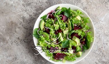 سلطة الشمندر بالأفوكادو