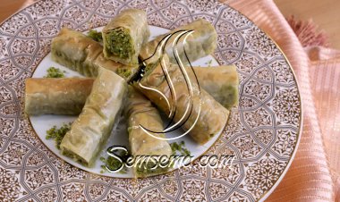 البقلاوة بالفستق الحلبي بالفيديو