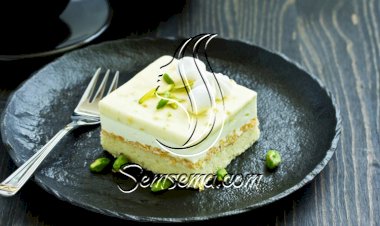 كيك الهيل بالفستق الحلبي