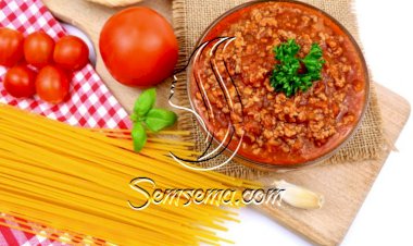 صلصة البولونيز للمكرونة