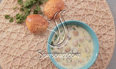 شوربة المشروم بالكريمة السهلة بالفيديو