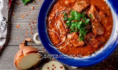 قلاية بندورة باللحمة