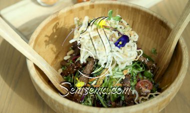 سلطة الخضار المبتكرة بالفيديو