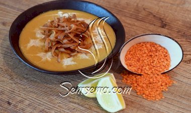 شوربة العدس بالجزر والكراث