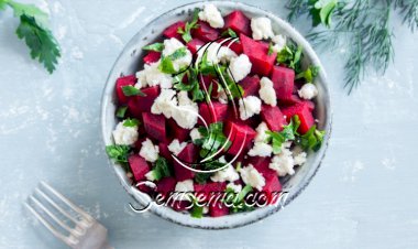 سلطة الشمندر مع جبن الفيتا والبقدونس