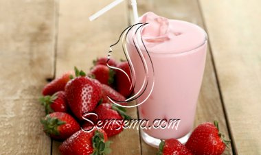 ميلك شيك الفراولة الطازجة