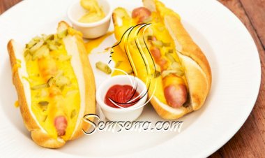 ساندويش هوت دوج بالجبن