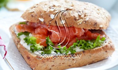 ساندويش السلمون المدخن