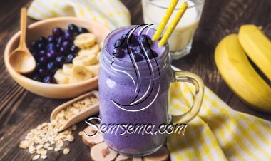 سموذي الموز مع البلوبيري والشوفان