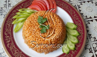 برغل بالطماطم