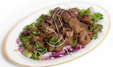 كبدة دجاج بدبس الرمان