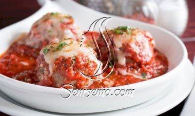 كرات اللحم المحشية بجبن الموزريلا