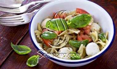 سلطة المكرونة بالبستو صوص