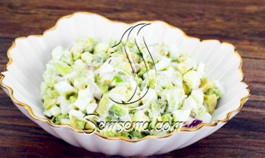 سلطة الأفوكادو بالبيض