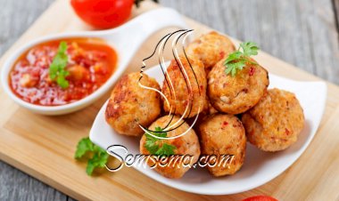 كرات الدجاج المتبلة