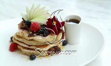 بان كيك بالجبن والتفَّاح المقلي