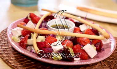 سلطة الشمندر والفراولة الصحية بالفيديو