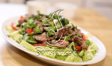 سلطة التاي بلحم العجل الصحية بالفيديو