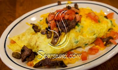 اومليت البيض باللحم