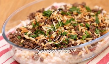 مكرونة باللبن واللحم المفروم بالفيديو