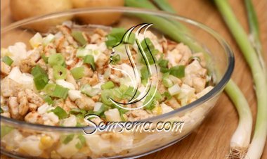 سلطة الدجاج بالبطاطس والمايونيز بالفيديو