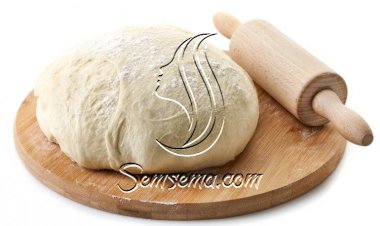 عجينة البيتزا من غير خميرة