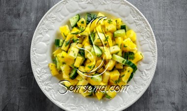 سلطة الأناناس والخيار