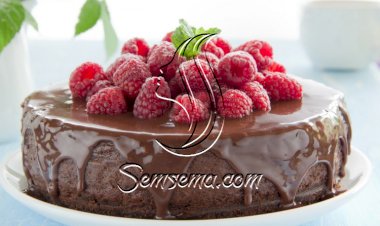 كيك الشوكولاتة السهل بدون طحين