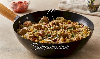 فريكة الدجاج بالتين والمشمش المجفف