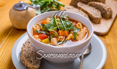 شوربة المكرونة باللحم