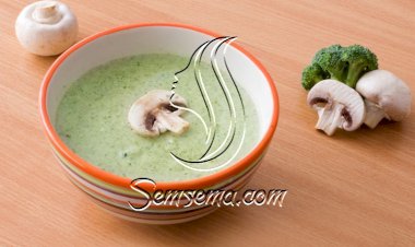 شوربة البروكلي بالكريمة والمشروم