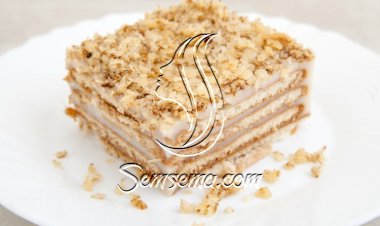 حلى طبقات البسكويت بالجوز