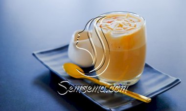 مشروب الكاسترد الساخن بالكراميل