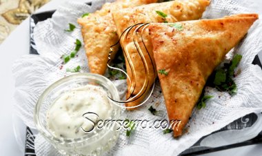 سمبوسة بالسبانخ