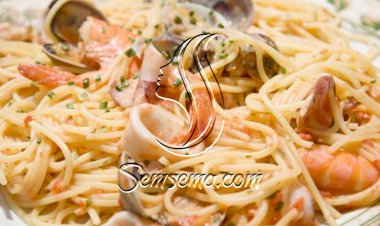 طريقة عمل مكرونة سي فود بالصوص الأبيض