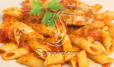 المكرونة بالصوص الأحمر والدجاج لرجيم صحي