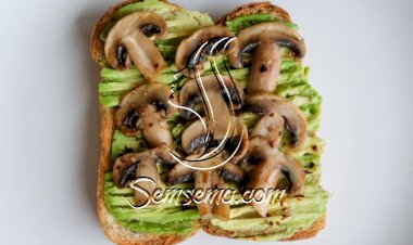 فطر محمر مع الأفوكادو لمقبلات شهية