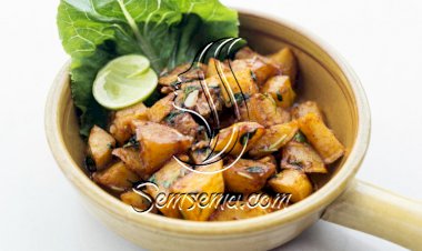 البطاطا بالثوم والكزبرة الخضراء