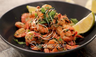 جمبري بالثوم والكزبرة بالفيديو