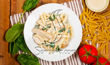 باستا الفريدو بالسبانخ