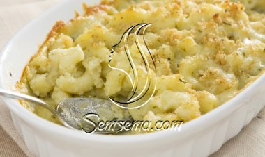 مكرونة بالفرن مع الجبن والبستو