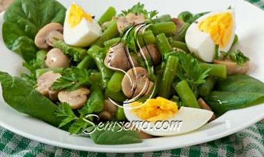 سلطة الفاصوليا الخضراء بالفطر