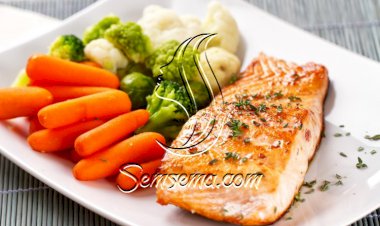 سمك فيليه مشوي مع الجزر والبروكلي