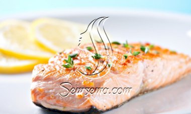 سلمون مشوي بالأعشاب والليمون للرجيم