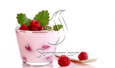 مهلبية بالتوت الأحمر