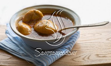 الكبيبة الخليجي باللحم والصنوبر