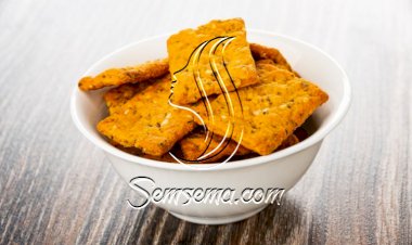 بسكوت مالح بالزعتر