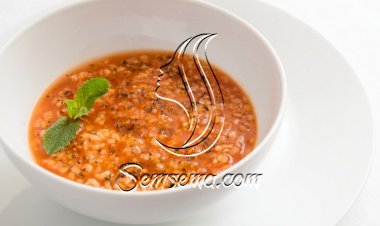 شوربة البرغل بالطماطم