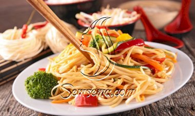 مكرونة صينية بالخضار